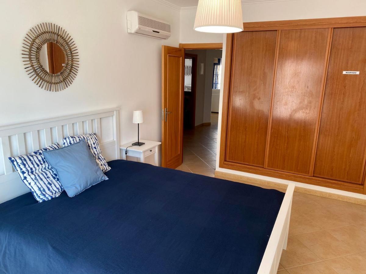 St. James Beach & Pool Apartment Luz Екстериор снимка
