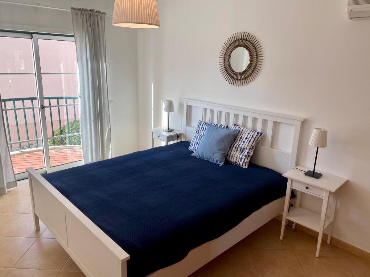 St. James Beach & Pool Apartment Luz Екстериор снимка