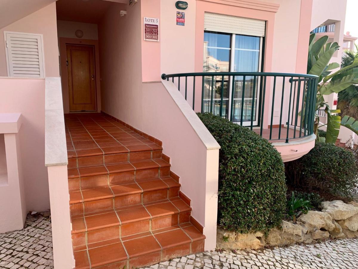 St. James Beach & Pool Apartment Luz Екстериор снимка